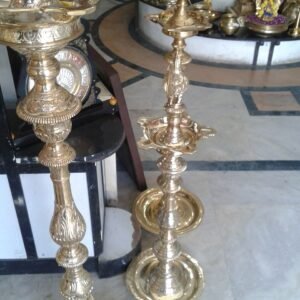 Brass Kuthu Vilakku (Traditional Lamp)